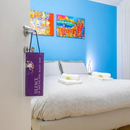 Elegant And Spacious 2bdr, 5 Min Station 米兰